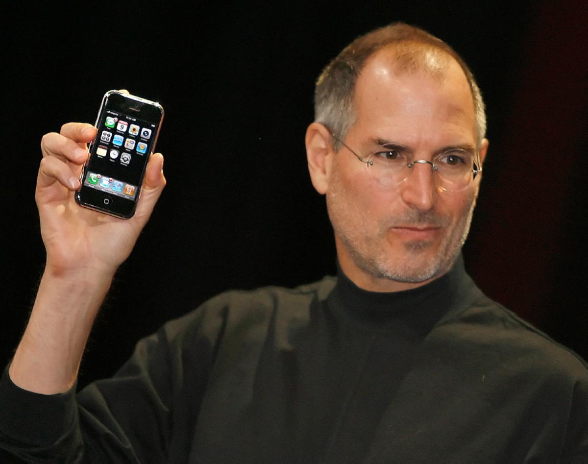 Most Important Inventions of Last 30 Years, From Internet to iPhone